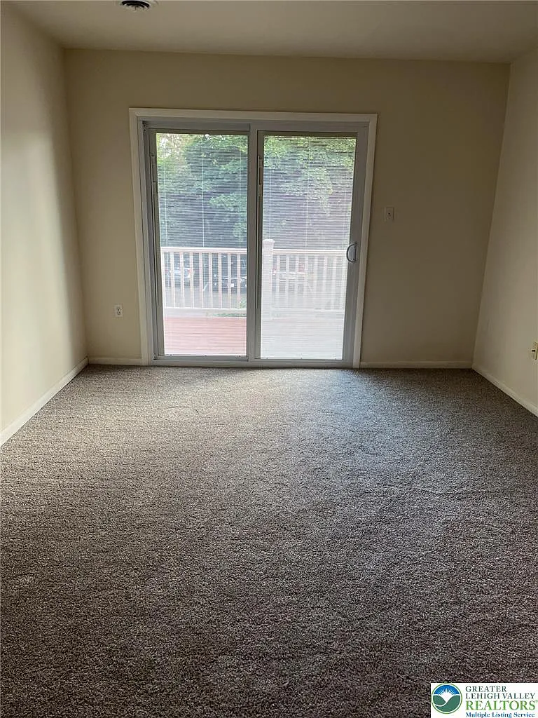 2 bed, 2.0 bath, 800 sqft, $1,795 — Photo 3