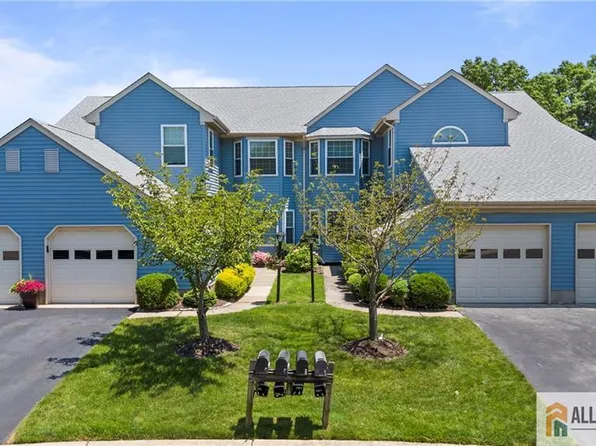 15 Dolley Madison Dr #A, Monroe Township, NJ 08831