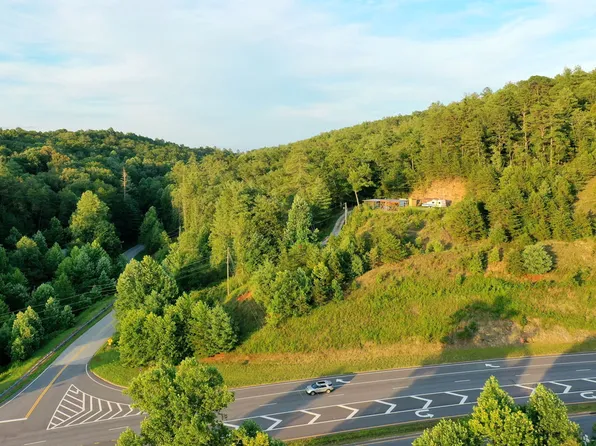 50 Camp Creek Rd, Lakemont, GA 30552