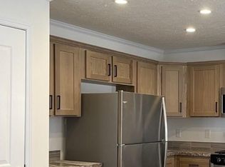 10503 Bayonne Ct, Fair Haven, MI 48023