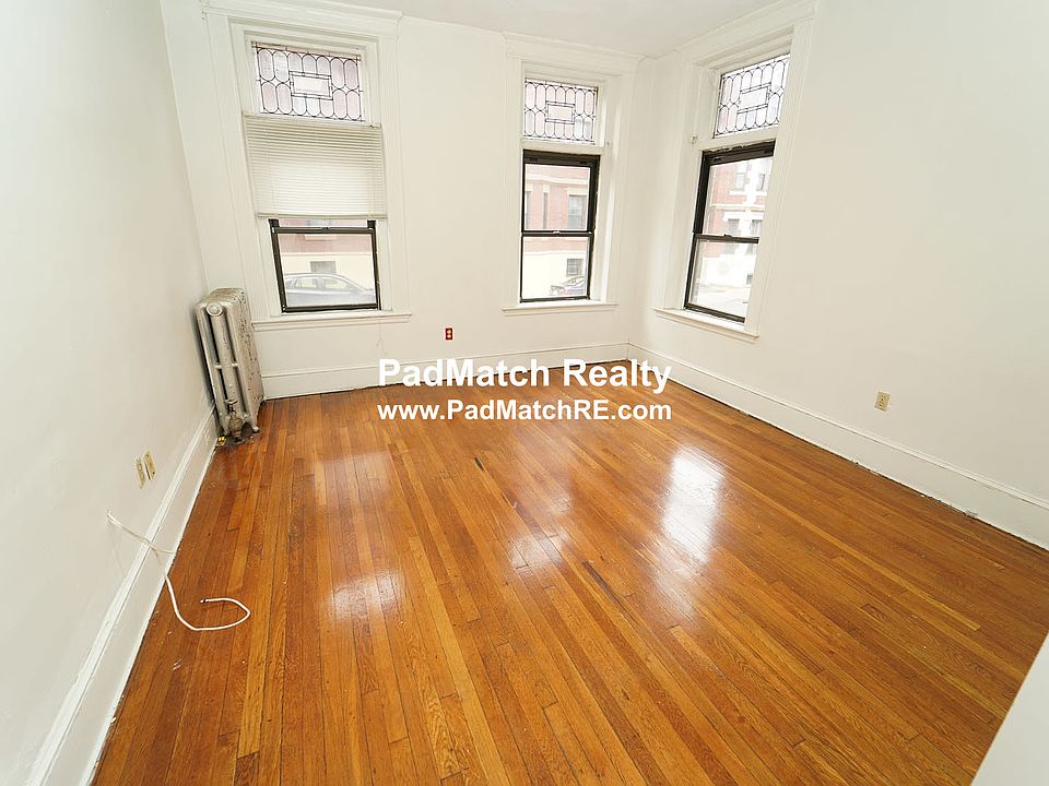 Living room / 3rd bedroom