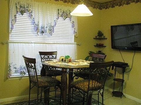 5th image of 1215 Long Branch Dr