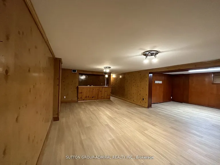 97 Valecrest Dr — Photo 15