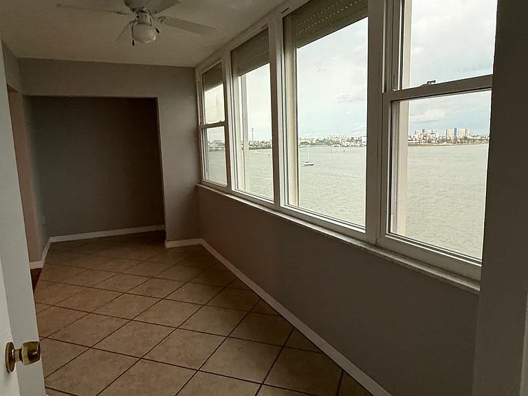 4600 Cove Cir #709 — Photo 16