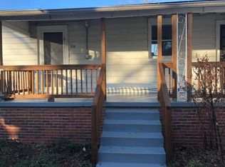 573 S 6th St #B, Griffin, GA 30224