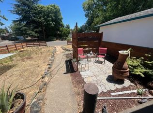 877 Glenn St, Chico, CA 95928
