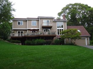 9 Arrowhead Ln, Franklin, MA 02038