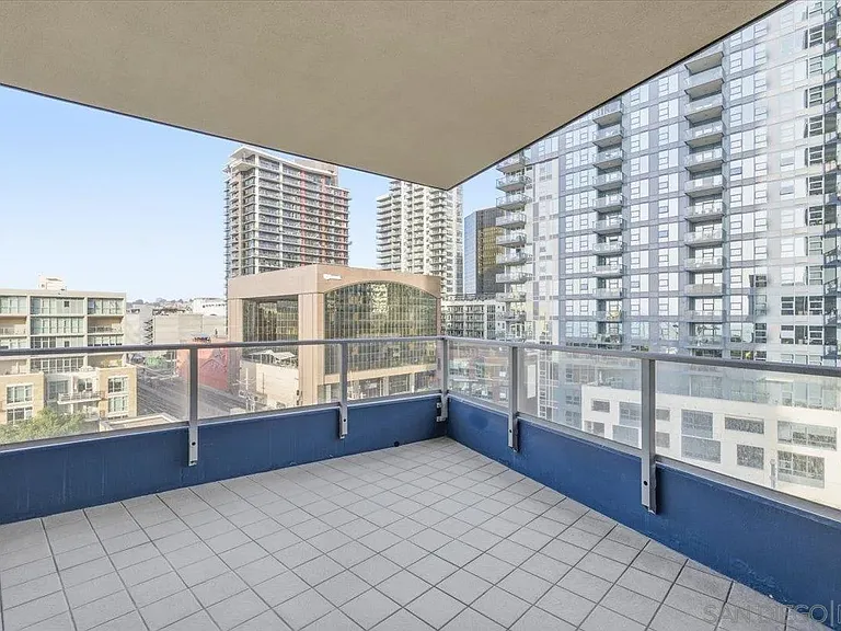 1325 Pacific Hwy #805 — Photo 26