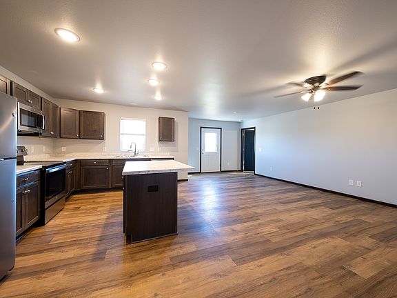 Kitchen/Living Area