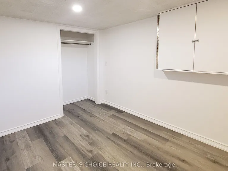 367 Blue Grass Blvd #LOWER — Photo 5
