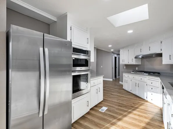 73450 Country Club Dr Space 10, Palm Desert, CA 92260
