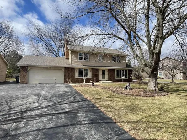 S67W32526 Ashton WAY E East, Mukwonago, WI 53149