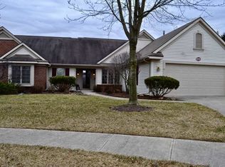 2420 Covington Pointe Cv, Fort Wayne, IN 46804