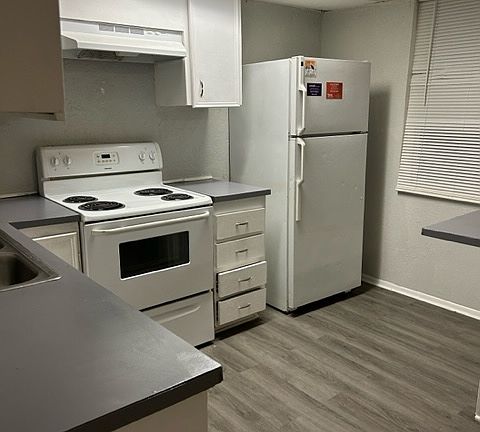 4th image of 1301 Pine St #11309379
