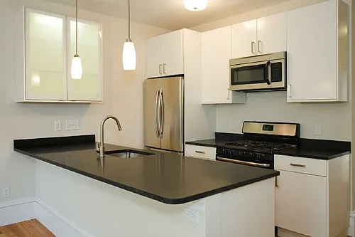 658 Massachusetts Ave #501 Photo 1