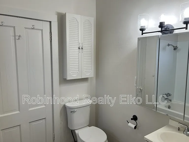 533 8th St #1 — Photo 14