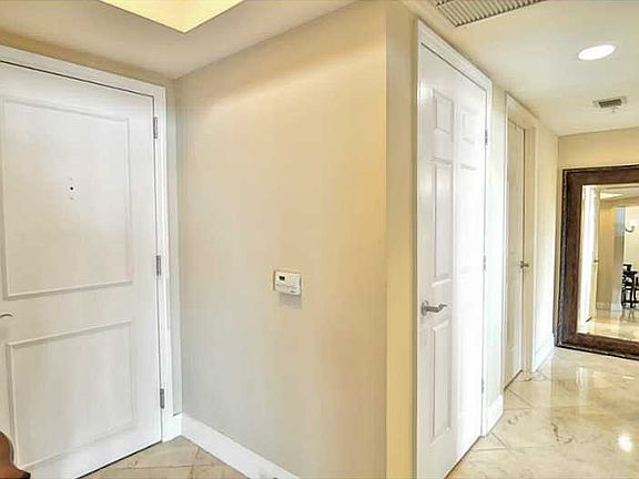 4th image of 411 N New River Dr E APT 1405