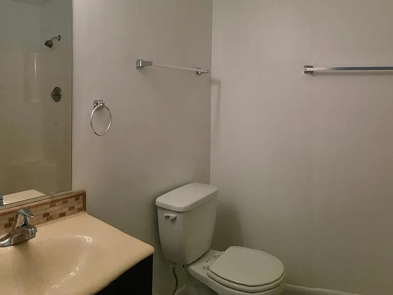 5327 Brownell St — Photo 4