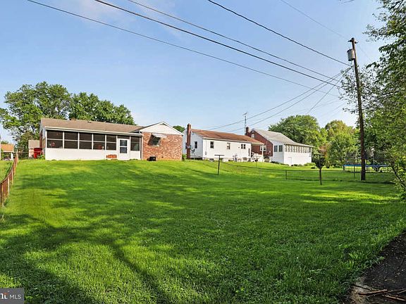 5th image of 106 Parkway Dr
