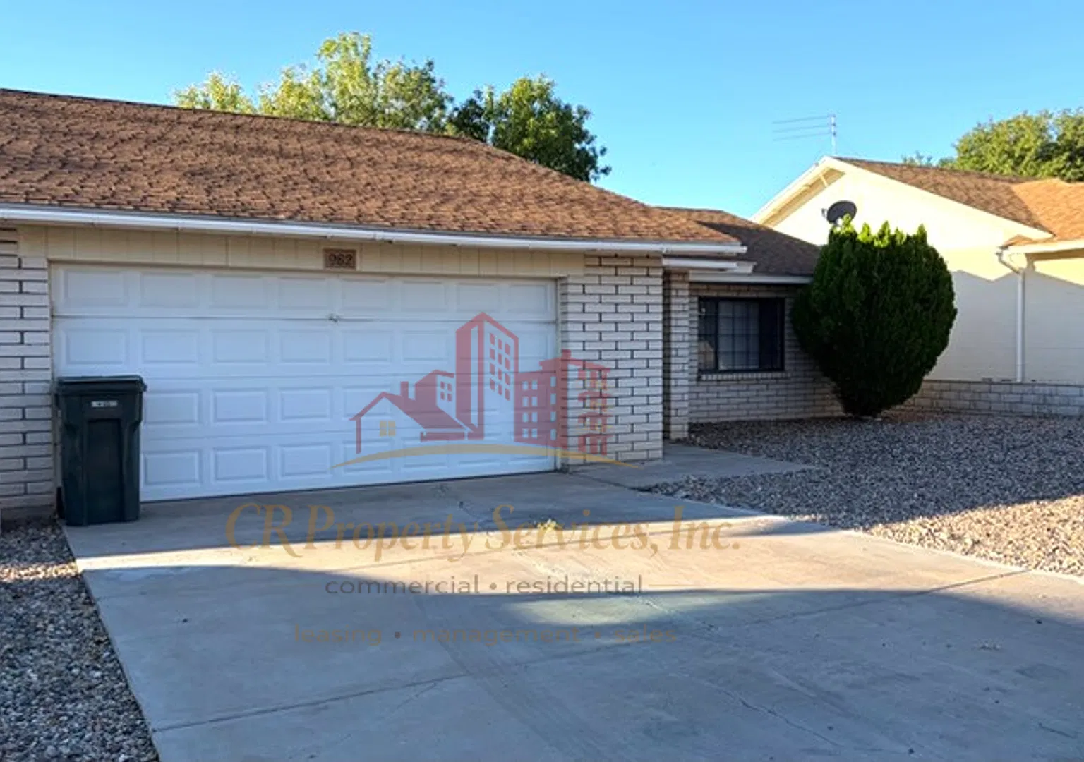 Amazing 2 Bedroom / 2 Bathroom Duplex in Centennial Park - Canyon Shadows — Photo 3