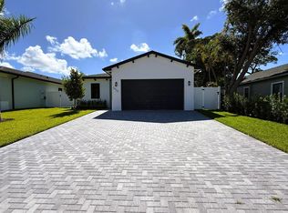 2430 Cecelia St, West Palm Beach, FL 33417