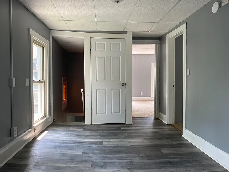 60 Center St — Photo 29