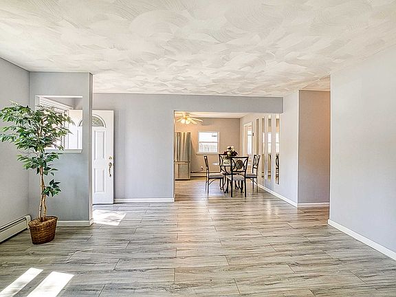 4th image of 84 Biltmore Dr