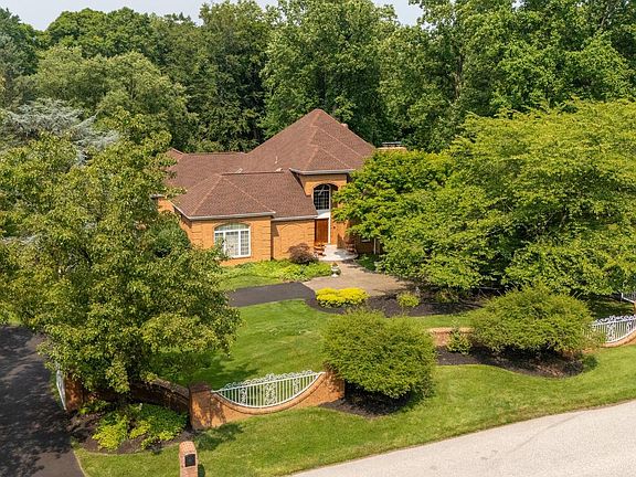 2nd image of 1733 Stocton Rd