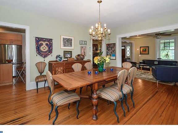 5th image of 521 E Mount Airy Ave