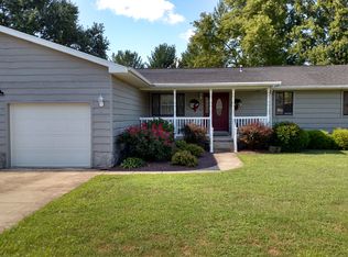 103 Oakbrook Ln, Mineral Wells, WV