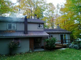 1244 W Quarry Rd, Gulliver, MI 49840