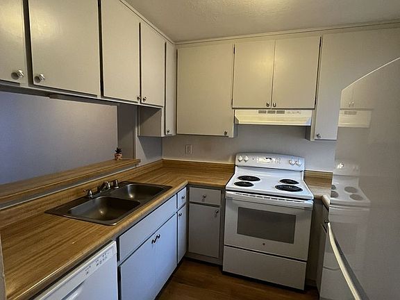 3rd image of 3422 Imperial Way #A
