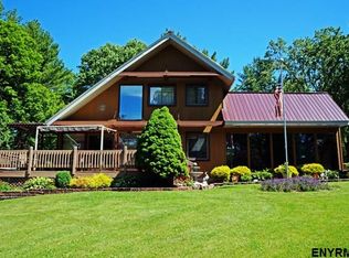 34 Guy Ln, West Coxsackie, NY 12192