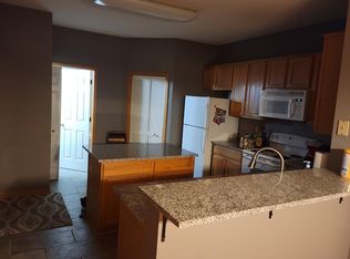 1940 Bluestem Ln #1940, Saint Paul, MN 55126