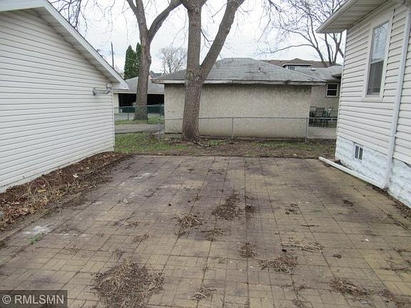 4th image of 1311 Burns Ave