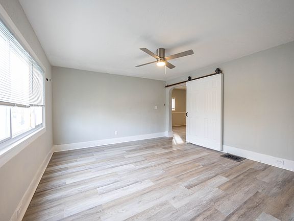 3rd image of 2362 E 76th St #1