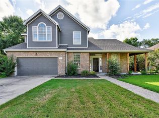 305 N Carriage Hills Dr, Georgetown, TX 78626