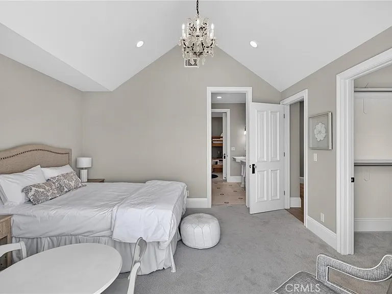2705 Palm Ave — Photo 32