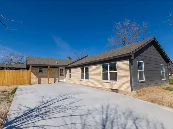 603 N Pearl St, Comanche, TX 76442