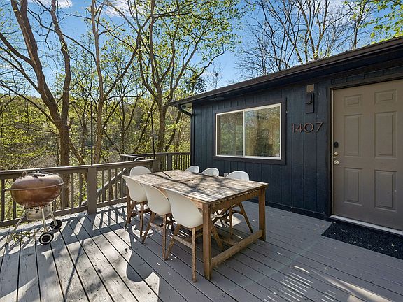 5th image of 1407 Lakeside Dr
