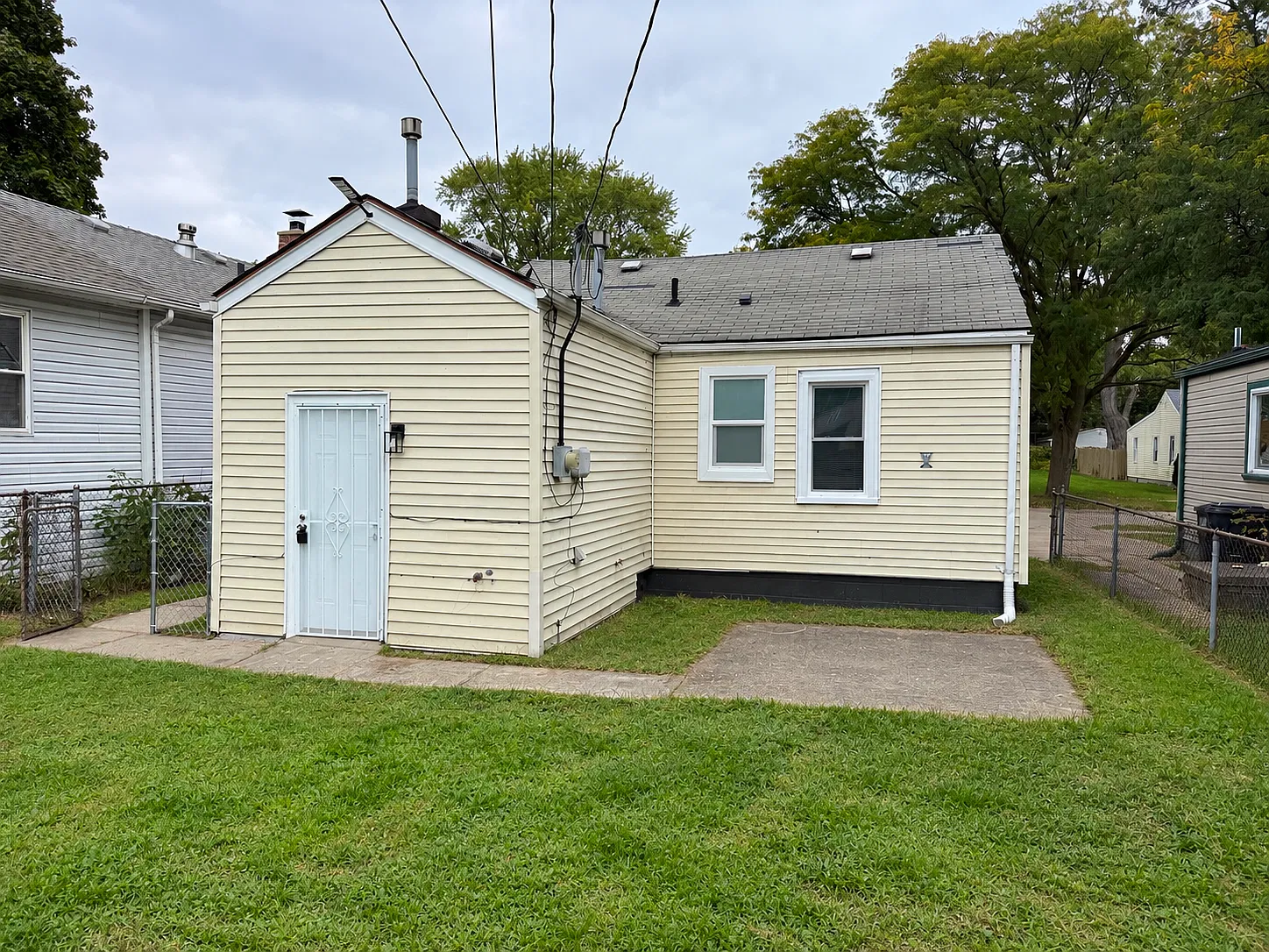 2 bed, 800 sqft, $1,400 — Photo 2