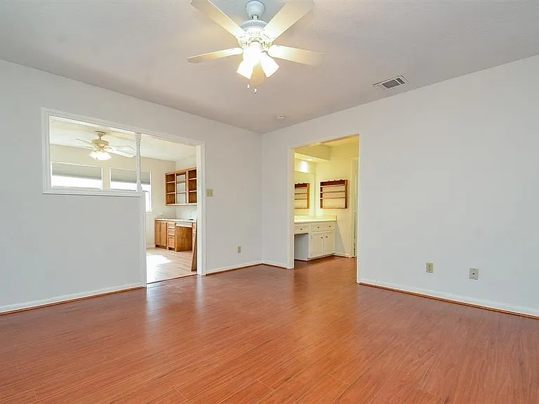 15815 Boulder Oaks Dr — Photo 11