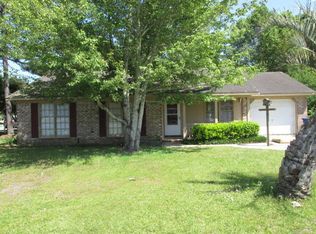 415 Longleaf Rd, Summerville, SC 29486