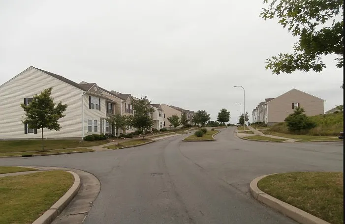 3 bed, 1596 sqft, $1,795 — Photo 3