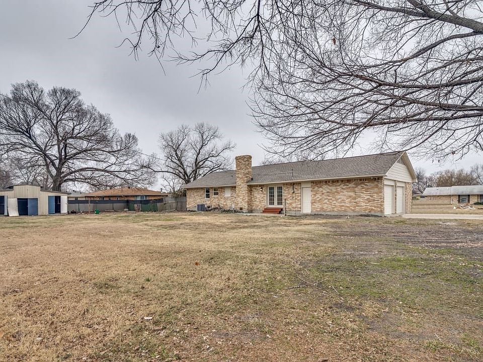 1st image of 4110 Skyline Dr