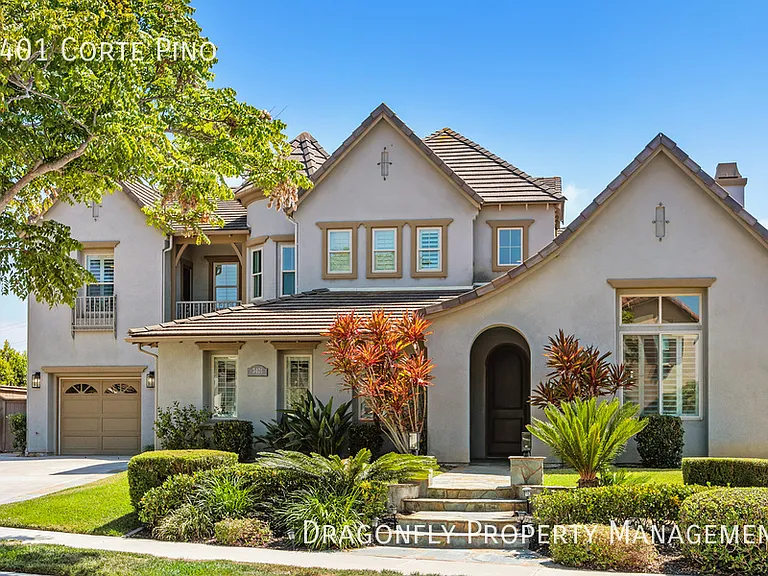 3401 Corte Pino — Photo 3