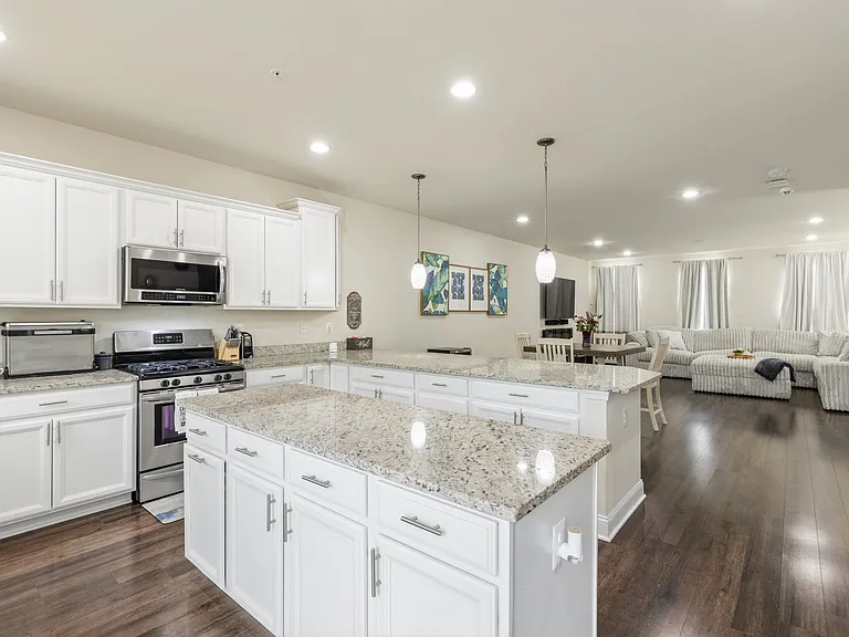 15200 Richard Bowie Ln — Photo 19