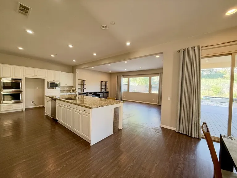 667 E Desert Willow Rd — Photo 20