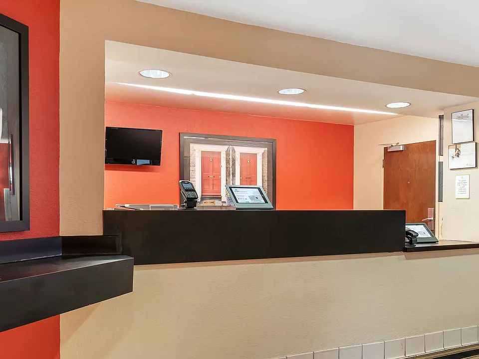 Lobby and Guest Check-in