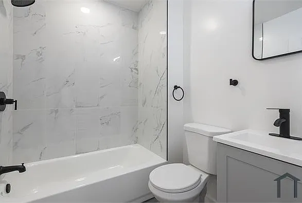 2209 S Bucknell St #2 — Photo 6